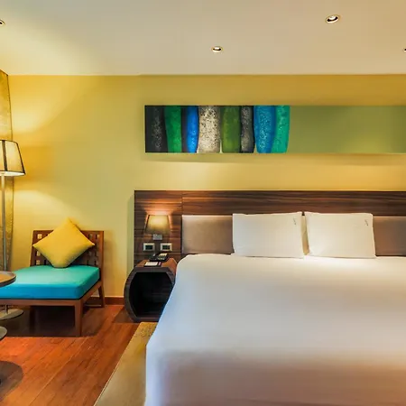 Holiday Inn Resort Phuket Karon Beach By Ihg Exterior photo