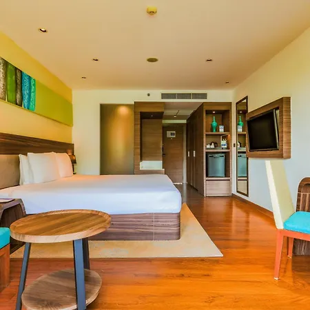 Holiday Inn Resort Phuket Karon Beach By Ihg Exterior photo